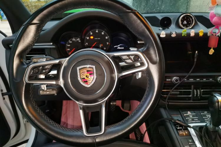 Used Porsche Macan 2018 Macan 2.0T Steering Wheel