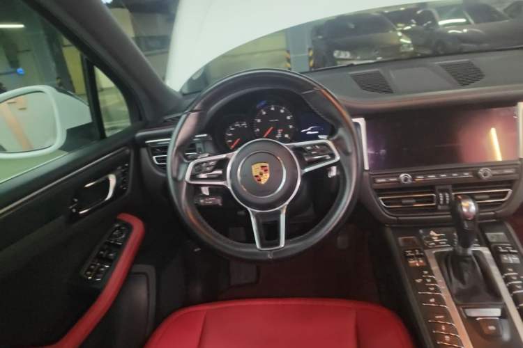 Used Porsche Macan 2018 Macan 2.0T Steering Wheel