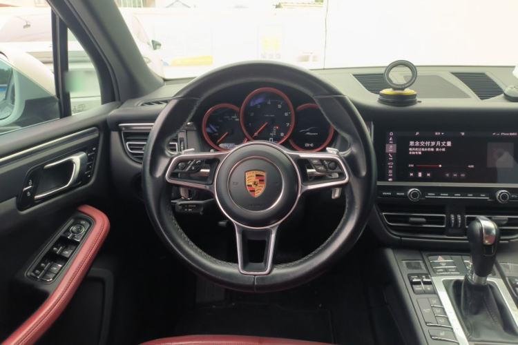 Used Porsche Macan 2018 Macan 2.0T Steering Wheel