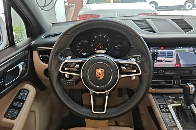 Used Porsche Macan 2018 Macan 2.0T Steering Wheel