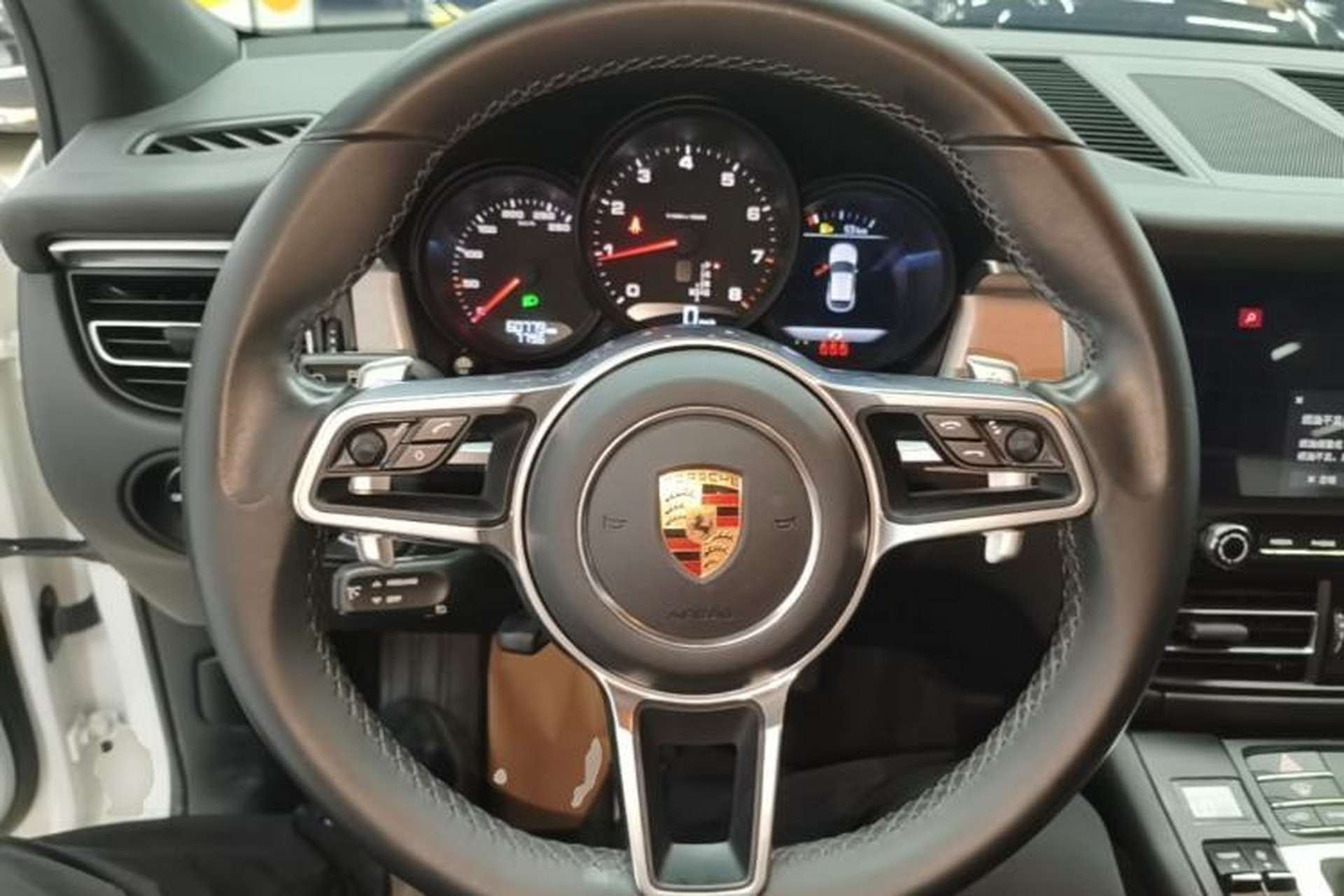 Used Porsche Macan 2018 Macan 2.0T Steering Wheel