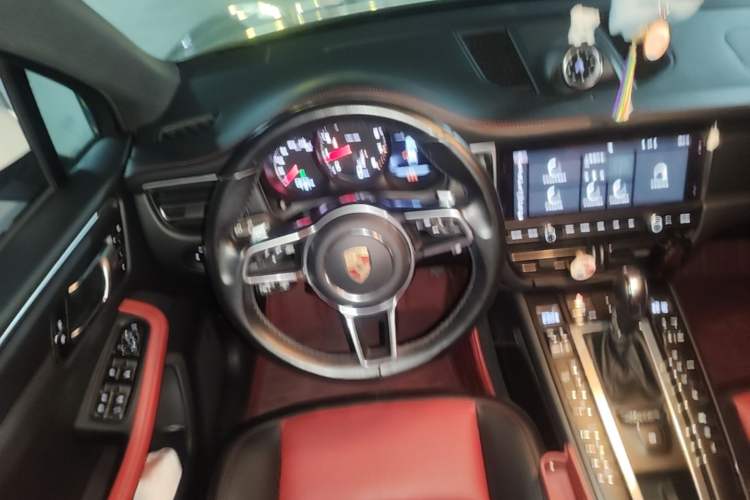 Used Porsche Macan 2018 Macan 2.0T Steering Wheel