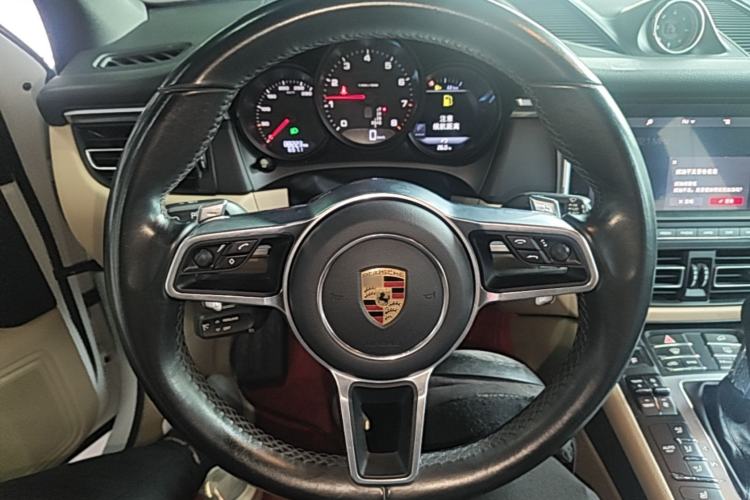 Used Porsche Macan 2018 Macan 2.0T Steering Wheel