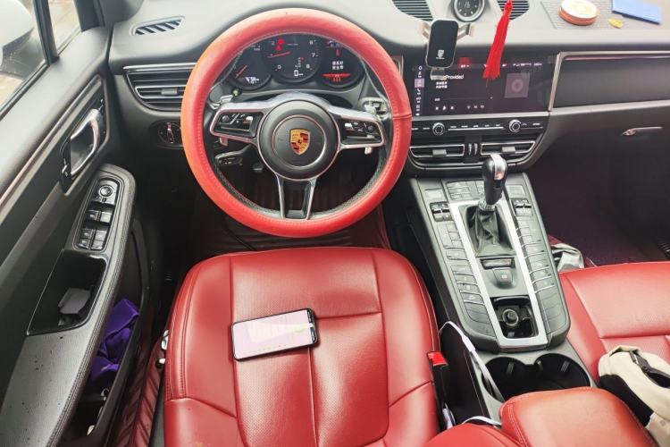 Used Porsche Macan 2018 Macan 2.0T Steering Wheel