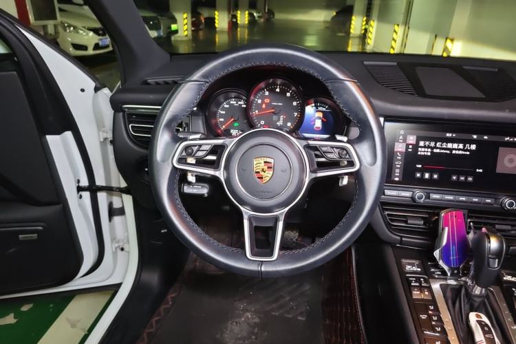 Used Porsche Macan 2018 Macan 2.0T Steering Wheel