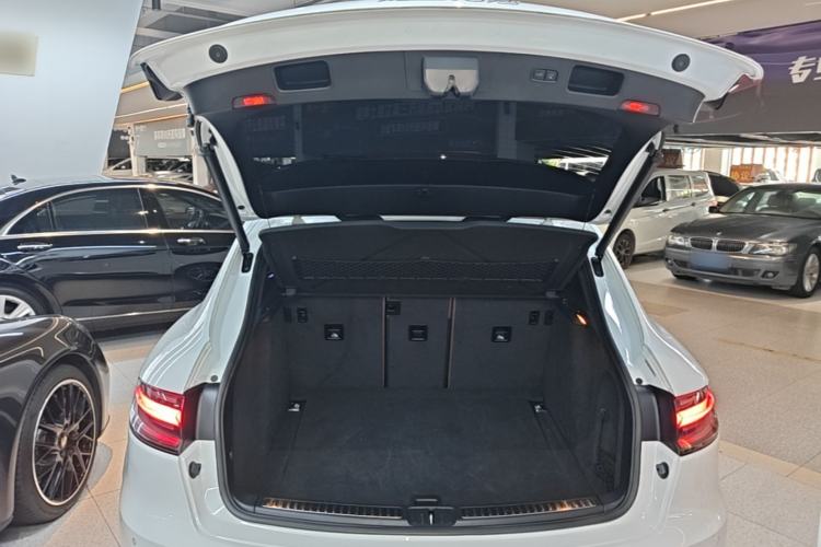 Used Porsche Macan 2018 Macan 2.0T Trunk