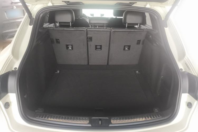 Used Porsche Macan 2018 Macan 2.0T Trunk