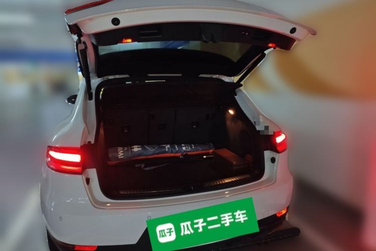 Used Porsche Macan 2018 Macan 2.0T Trunk