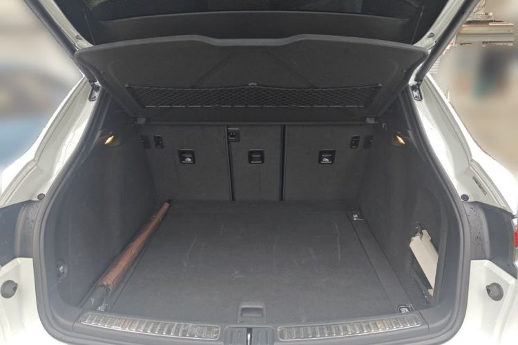Used Porsche Macan 2018 Macan 2.0T Trunk