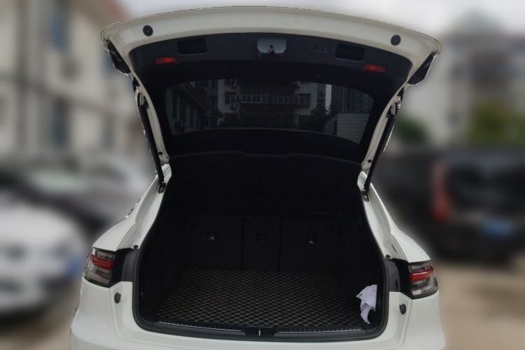 Used Porsche Macan 2018 Macan 2.0T Trunk