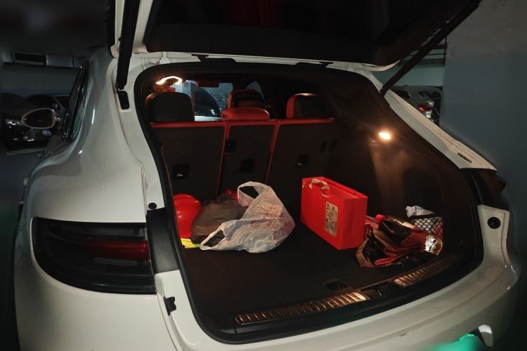 Used Porsche Macan 2018 Macan 2.0T Trunk