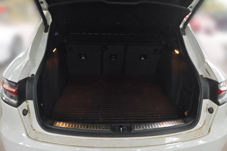 Used Porsche Macan 2018 Macan 2.0T Trunk