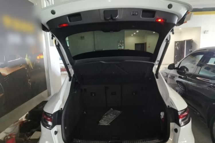 Used Porsche Macan 2018 Macan 2.0T Trunk