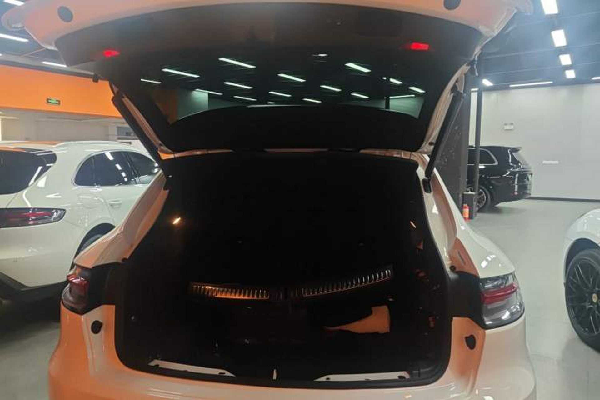 Used Porsche Macan 2018 Macan 2.0T Trunk