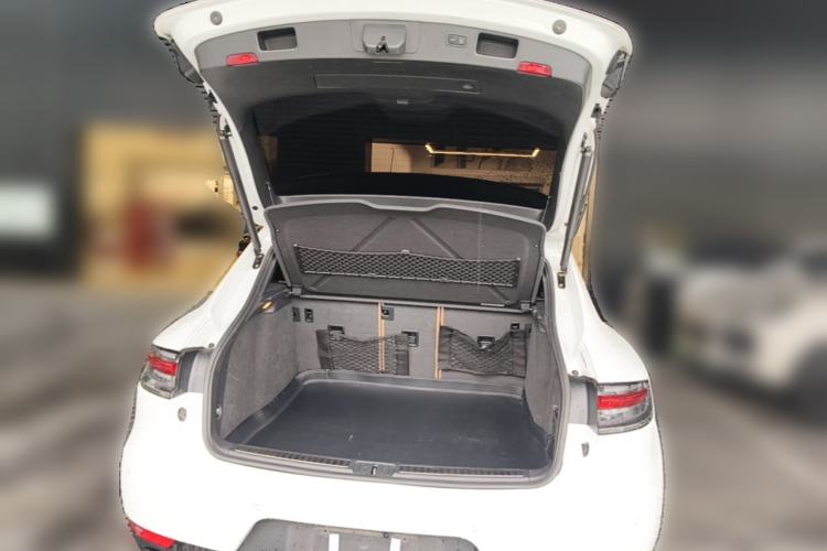 Used Porsche Macan 2018 Macan 2.0T Trunk