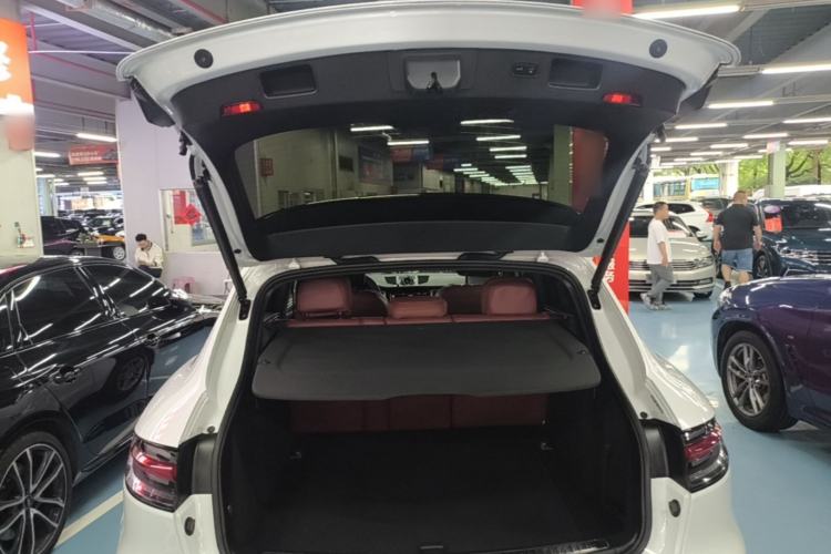 Used Porsche Macan 2018 Macan 2.0T Trunk