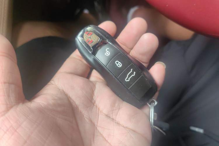 Used Porsche Macan 2018 Macan 2.0T Vehicle Key
