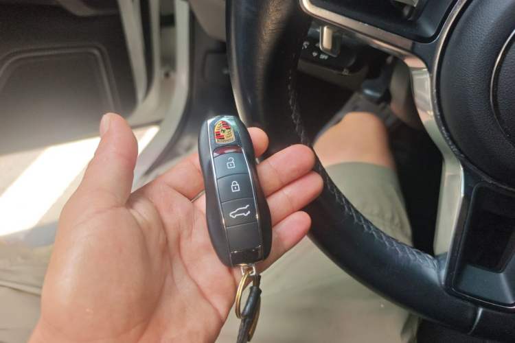 Used Porsche Macan 2018 Macan 2.0T Vehicle Key