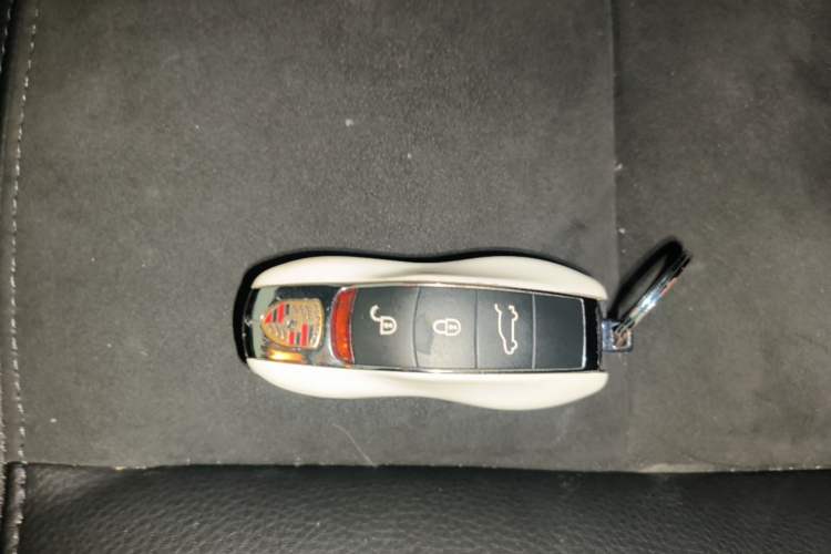Used Porsche Macan 2018 Macan 2.0T Vehicle Key