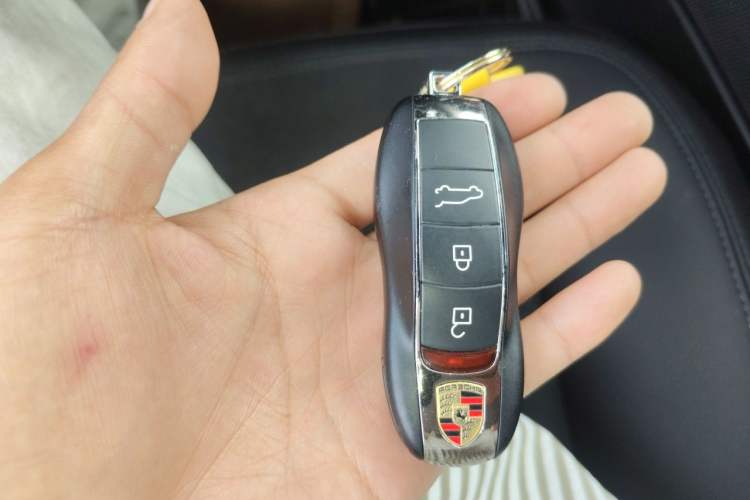 Used Porsche Macan 2018 Macan 2.0T Vehicle Key