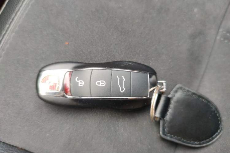 Used Porsche Macan 2018 Macan 2.0T Vehicle Key