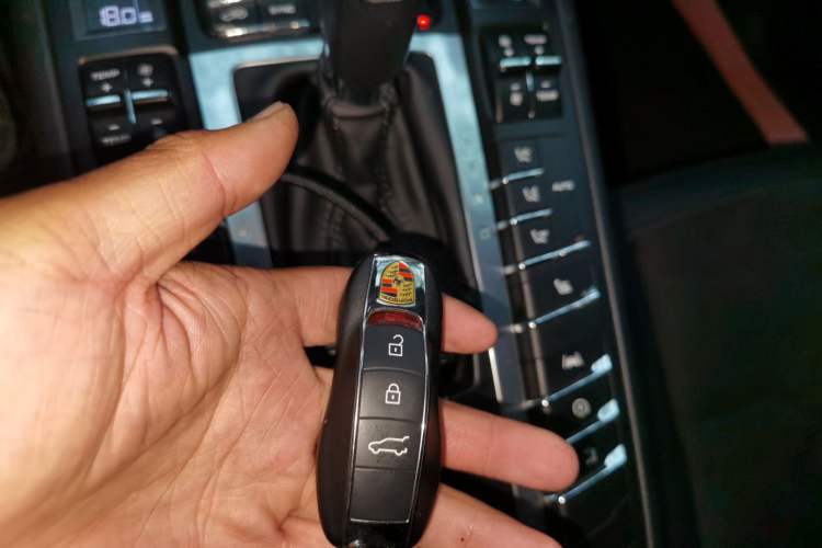 Used Porsche Macan 2018 Macan 2.0T Vehicle Key