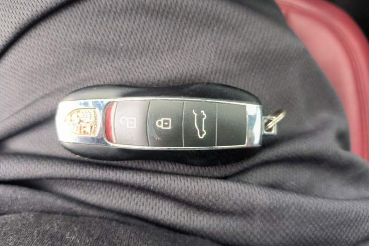 Used Porsche Macan 2018 Macan 2.0T Vehicle Key