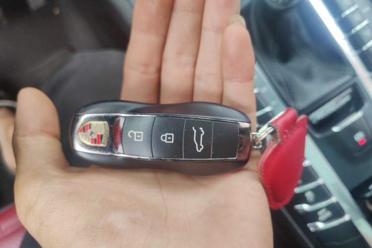 Used Porsche Macan 2018 Macan 2.0T Vehicle Key