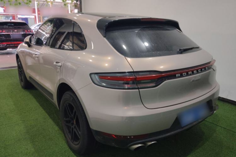 Used Porsche Macan 2018 Macan 2.0T Exterior 2