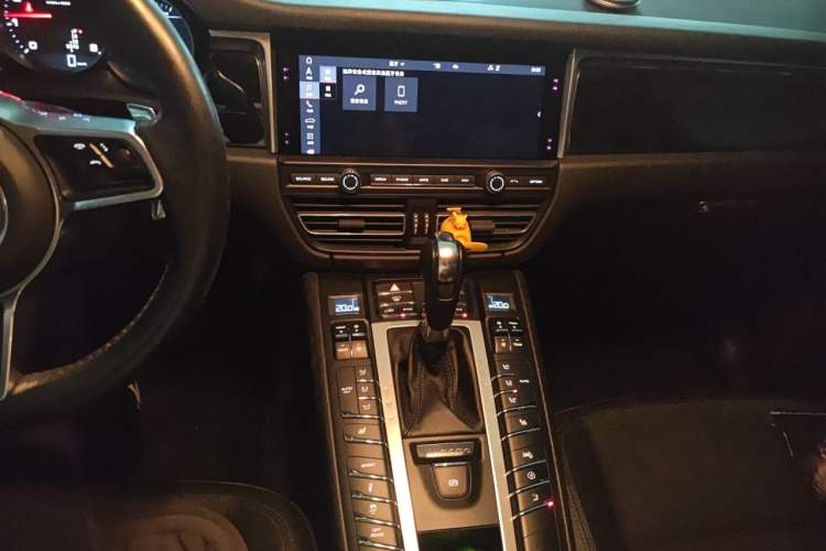 Used Porsche Macan 2020 Macan 2.0T Audio And AC Panel