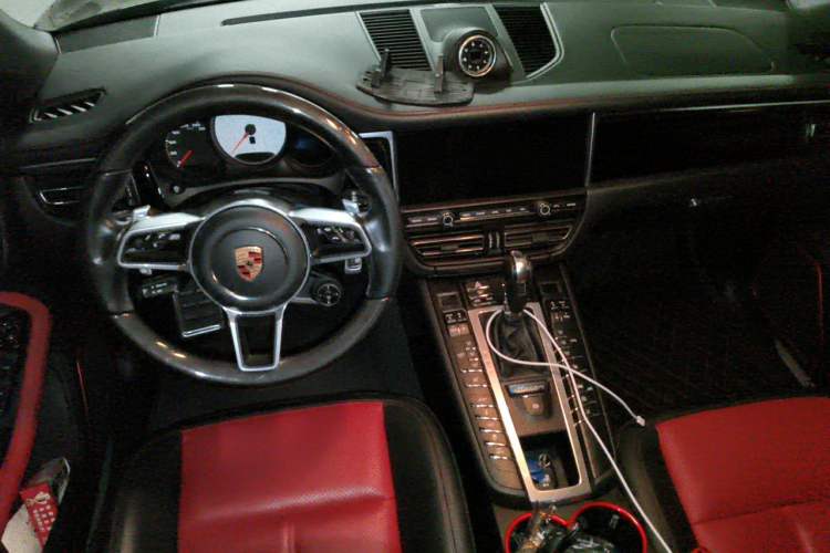 Used Porsche Macan 2020 Macan S 3.0T Center Console