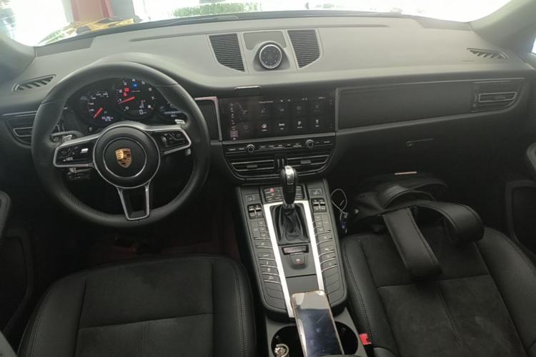 Used Porsche Macan 2020 Macan 2.0T Center Console