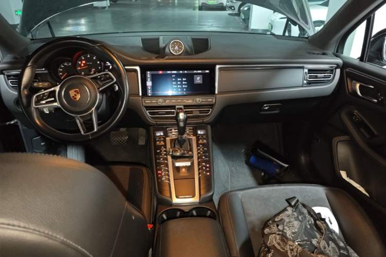 Used Porsche Macan 2020 Macan 2.0T Center Console