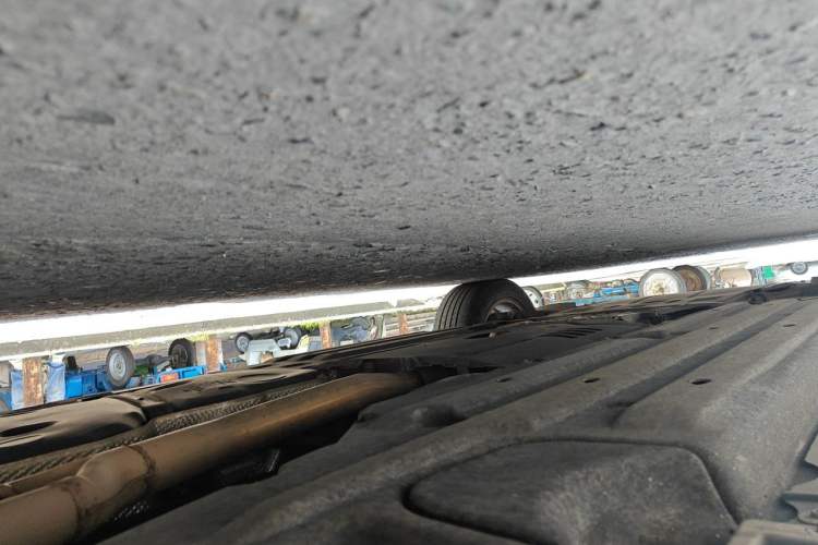 Used Porsche Macan 2020 Macan 2.0T Chassis Rear Left