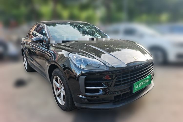 Used Porsche Macan 2020 Macan 2.0T Front Right 45 Deg