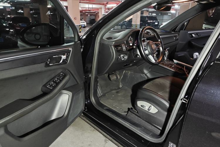 Used Porsche Macan 2020 Macan 2.0T Interior 3