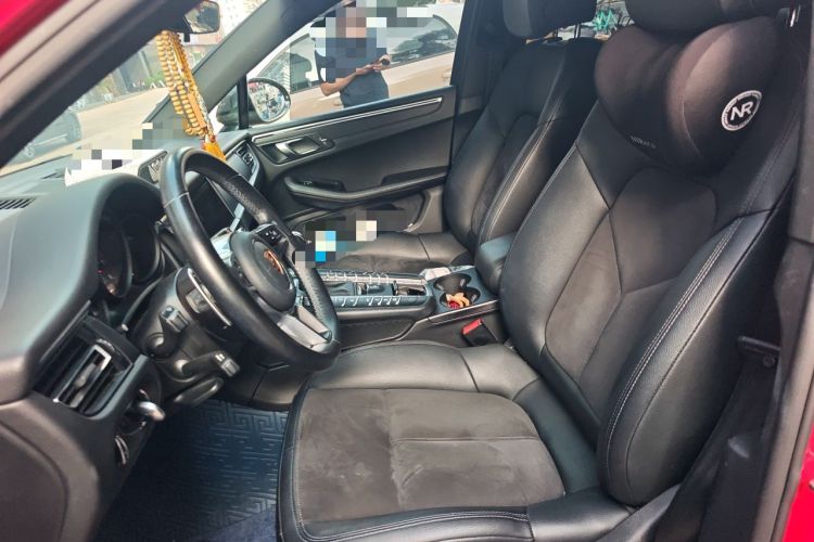 Used Porsche Macan 2020 Macan 2.0T Left Front Seat