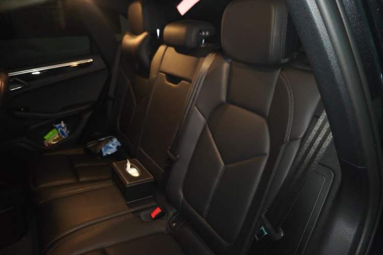 Used Porsche Macan 2020 Macan 2.0T Left Rear Seat