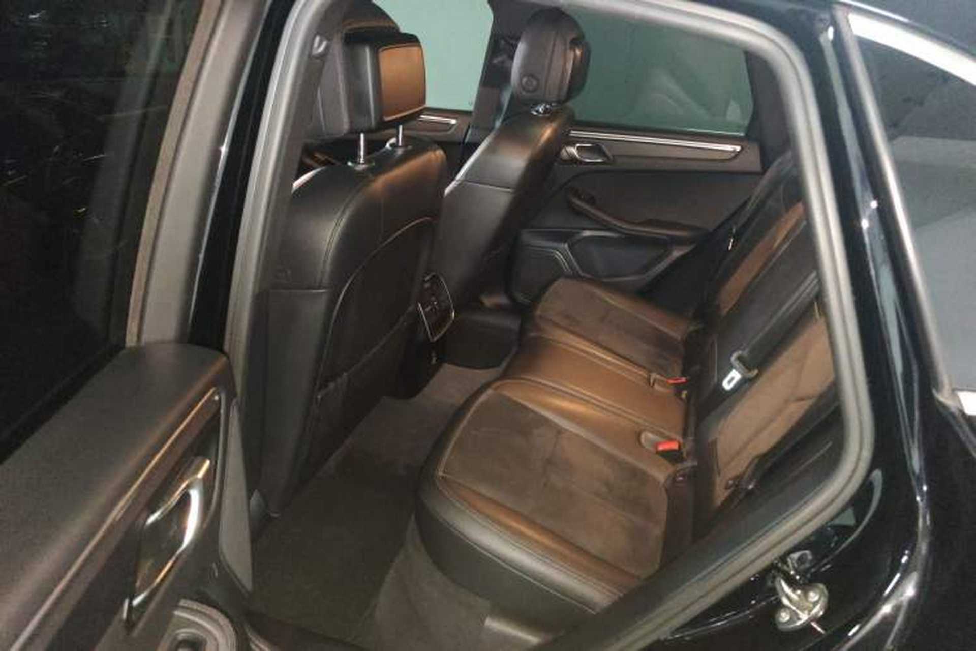 Used Porsche Macan 2020 Macan 2.0T Left Rear Seat