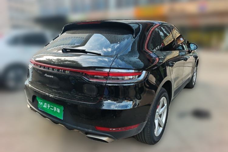 Used Porsche Macan 2020 Macan 2.0T Rear Right 45 Deg