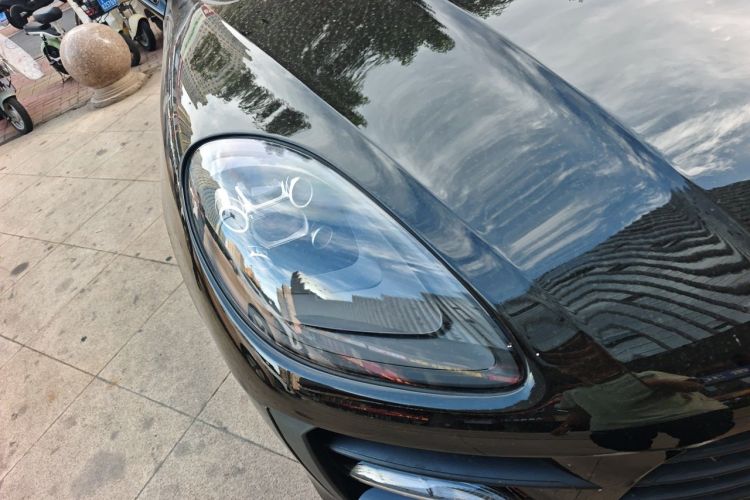 Used Porsche Macan 2020 Macan 2.0T Right Front Headlight