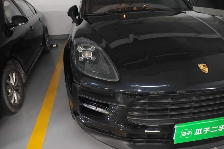 Used Porsche Macan 2020 Macan 2.0T Right Front Headlight