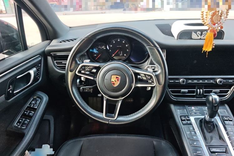 Used Porsche Macan 2020 Macan 2.0T Steering Wheel
