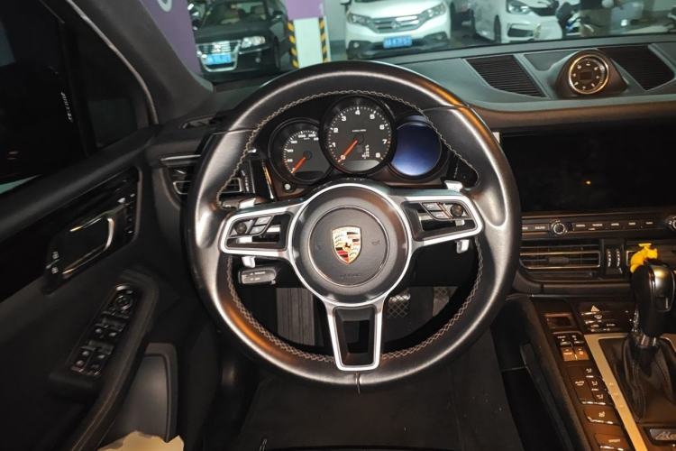 Used Porsche Macan 2020 Macan 2.0T Steering Wheel