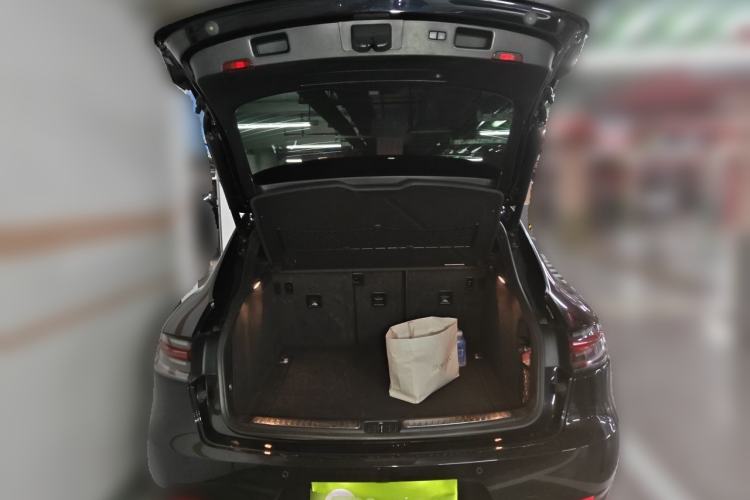 Used Porsche Macan 2020 Macan 2.0T Trunk