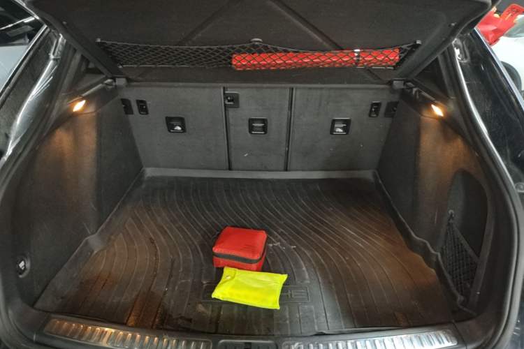 Used Porsche Macan 2020 Macan 2.0T Trunk
