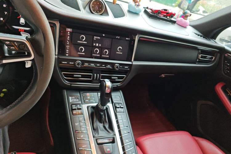 Used Porsche Macan 2020 Macan 2.0T Audio And AC Panel