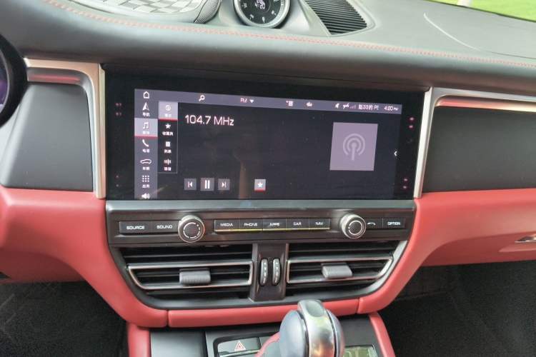 Used Porsche Macan 2020 Macan 2.0T Audio And AC Panel