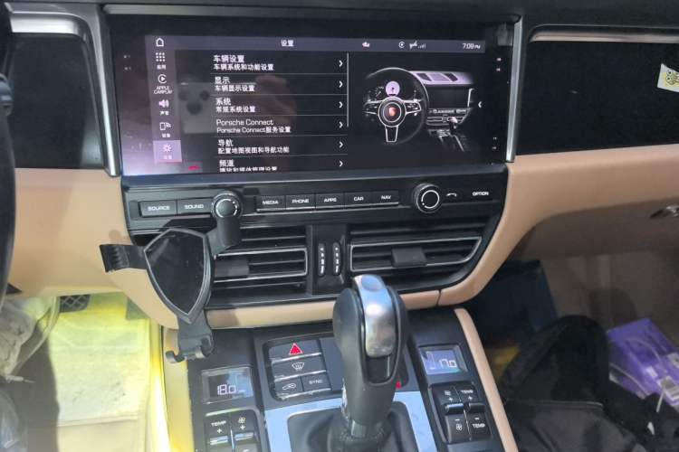 Used Porsche Macan 2020 Macan 2.0T Audio And AC Panel