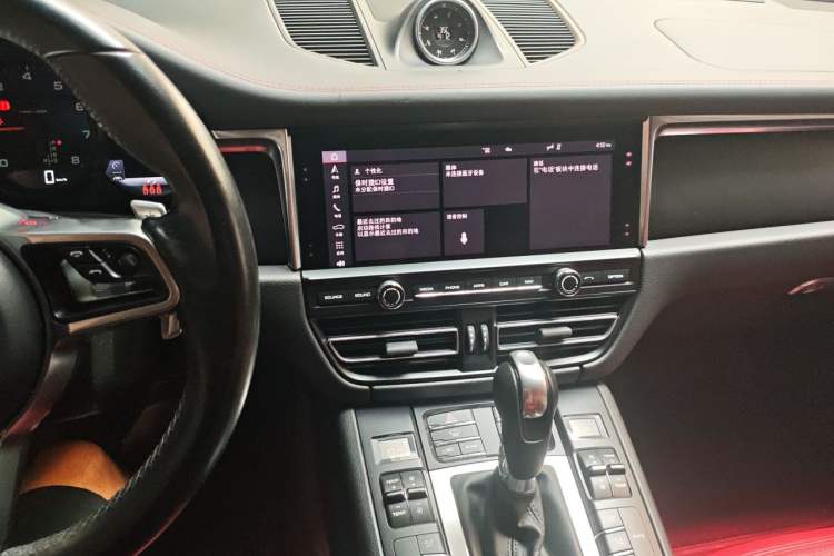 Used Porsche Macan 2020 Macan 2.0T Audio And AC Panel